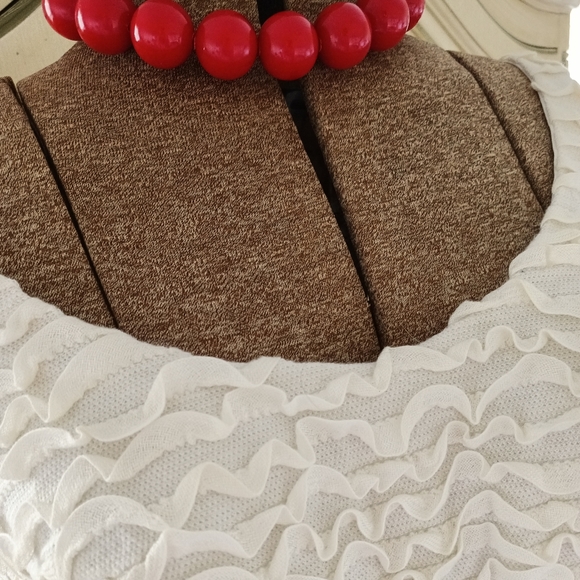 NOS ADORABLE " ELISABETH STEWART SWIMWEAR" RUFFLE! - Picture 3 of 16